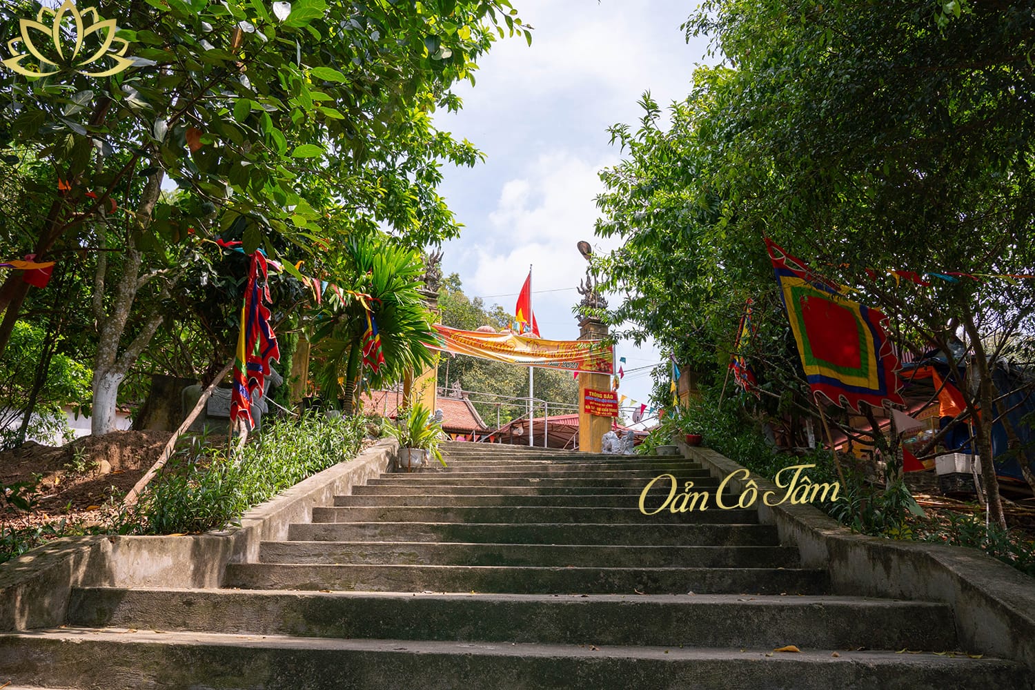 đền suối mỡ